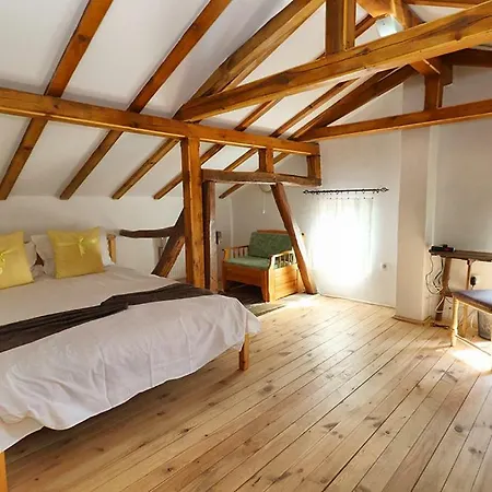 וילה старата къща - *